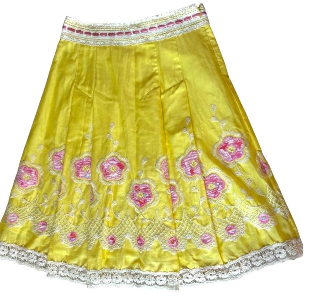 Cynthia Steffe NWT Silk Embroidered Floral Skirt Size 2